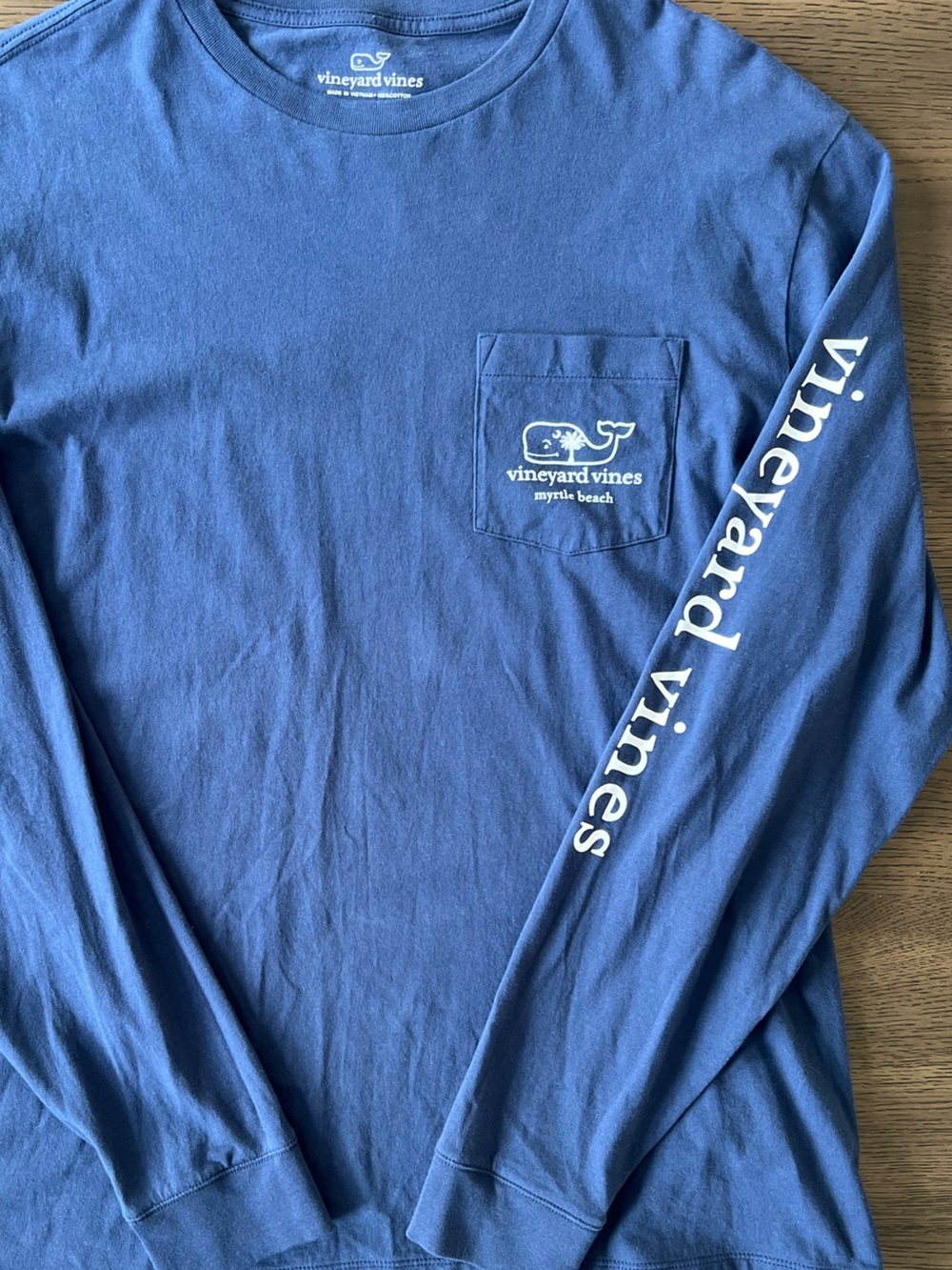 Vineyard Vines Navy Long-Sleeve Pocket Tee with White Whale Logo Myrtle Beach - Picture 3 of 7